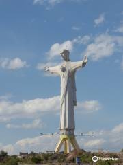 Cristo Rey Statue