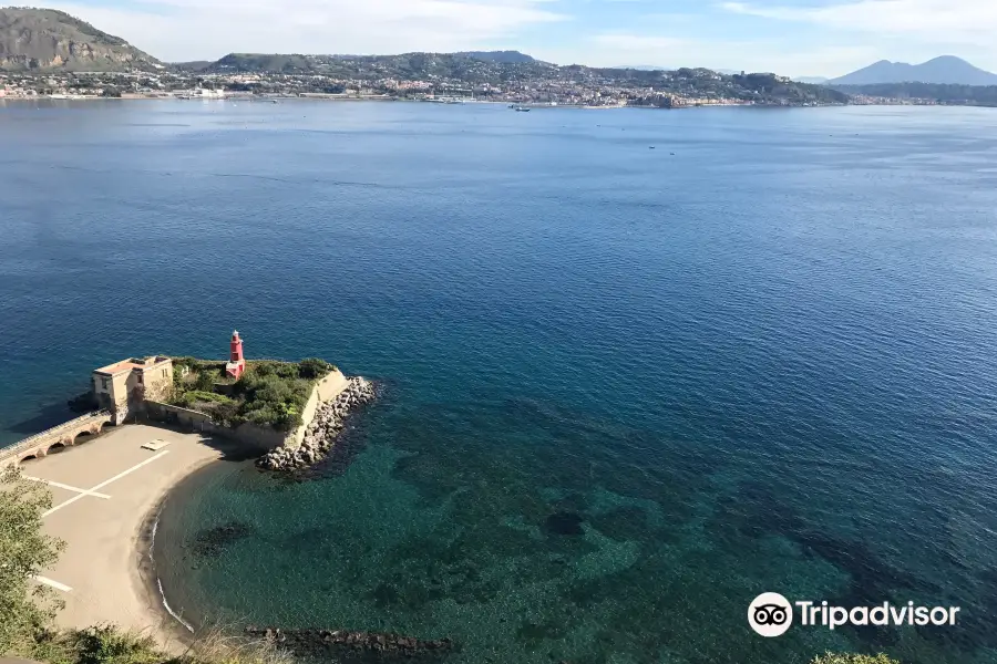 Castello Aragonese di Baia