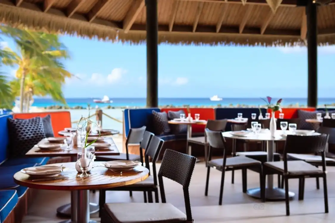 Hotels near Renaissance Island
