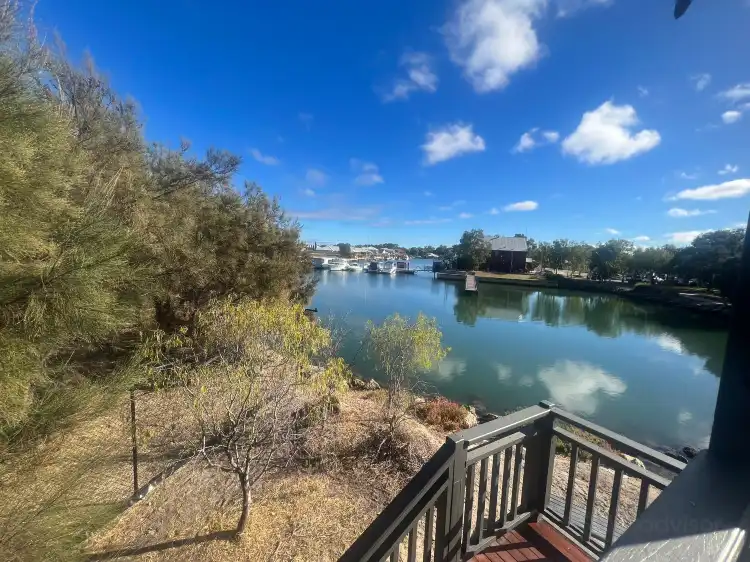 Hotels in Dudley Park