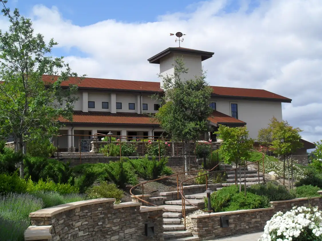 Hotels near Eos Estate Winery