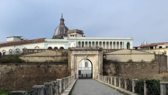 Porta Napoli