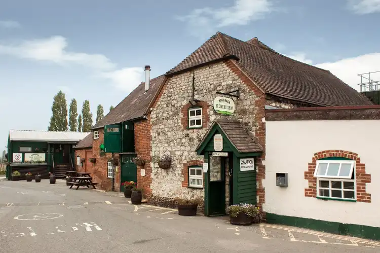 Các khách sạn gần Farnham Maltings