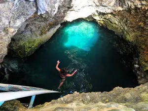 Blue Hole Mineral Spring | Jamaica