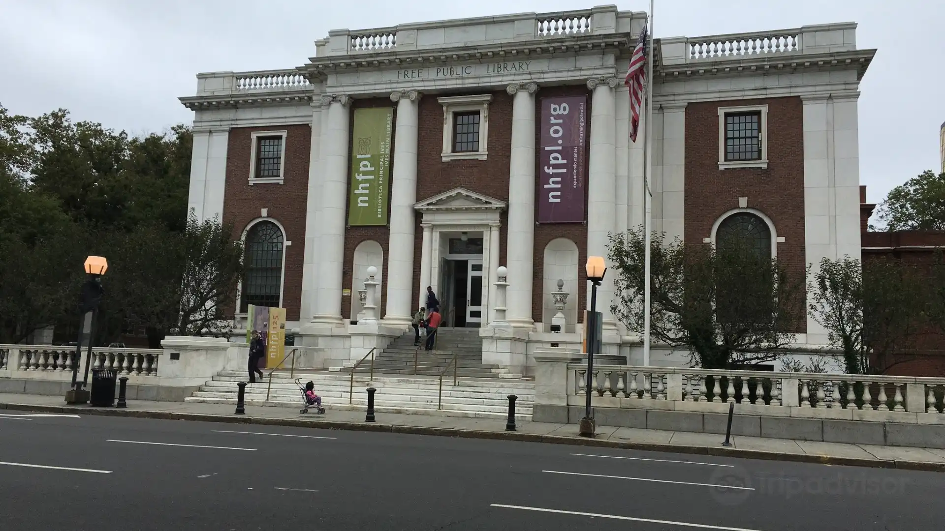 Hotels near New Haven Free Public Library