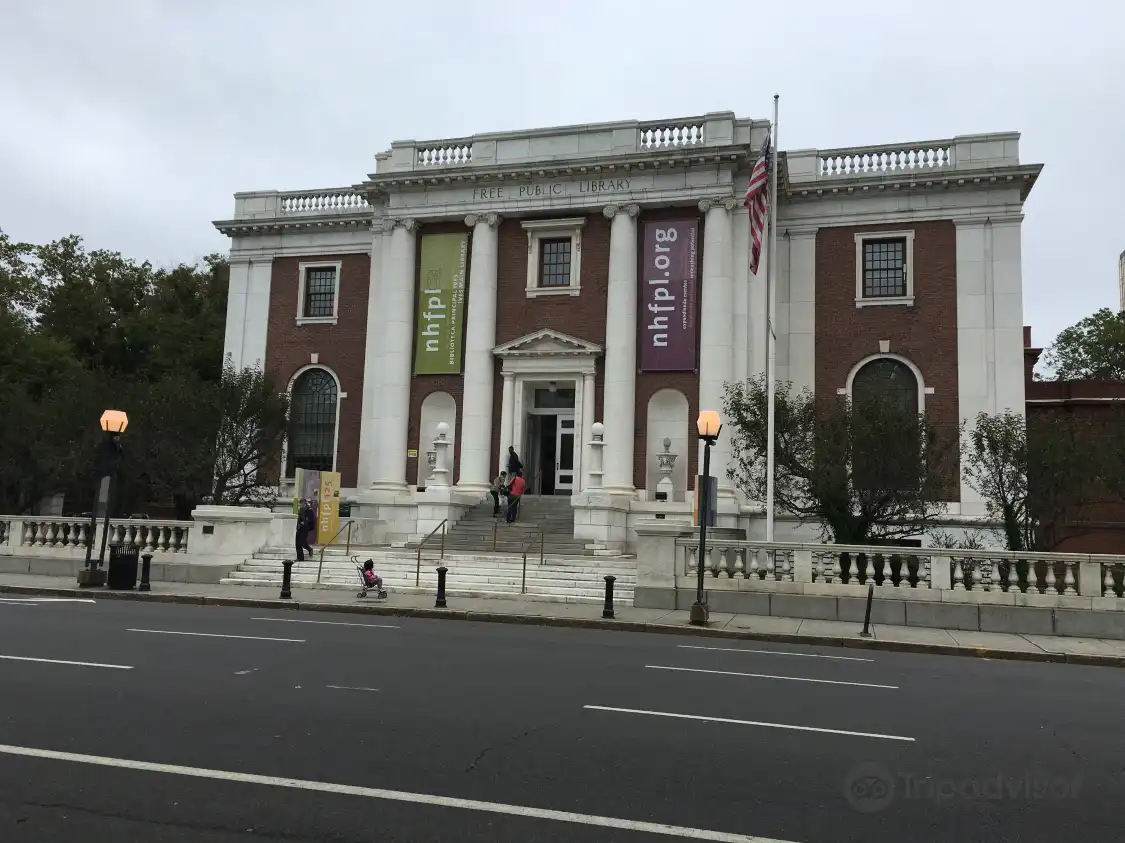 Hotels near New Haven Free Public Library