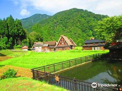 Suganuma Gassho-zukuri Village