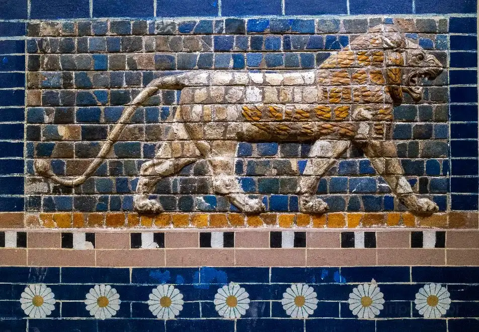 Hotels near Iraqi National Museum