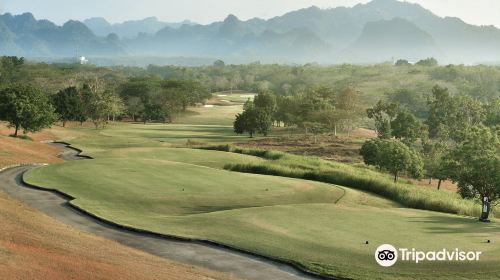 Gunung Raya Golf Resort