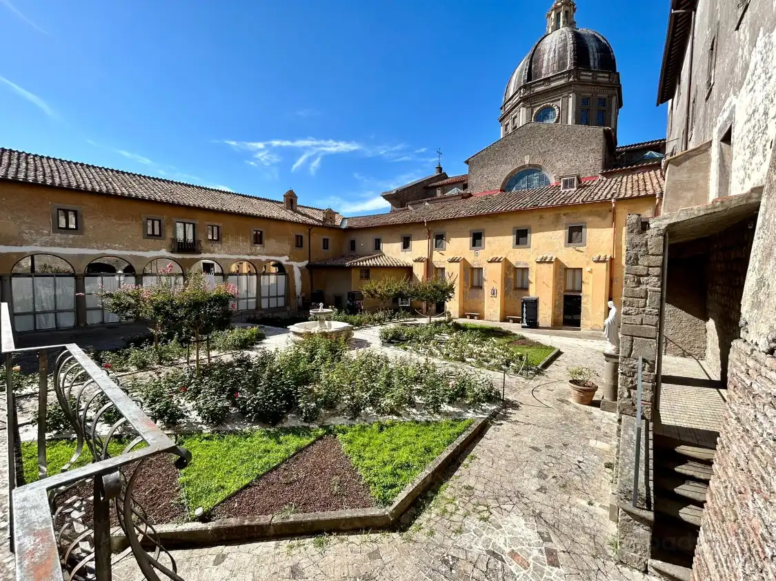 Hotels near Monastero Di Santa Rosa