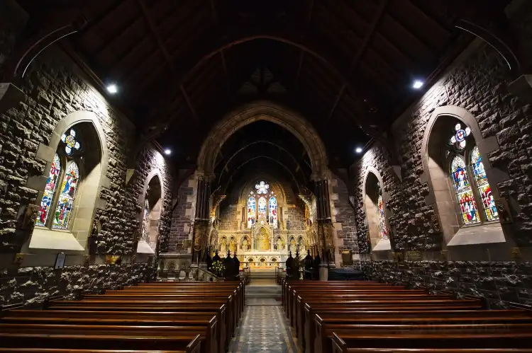 Hotels near St Andrew's Church : Fort William