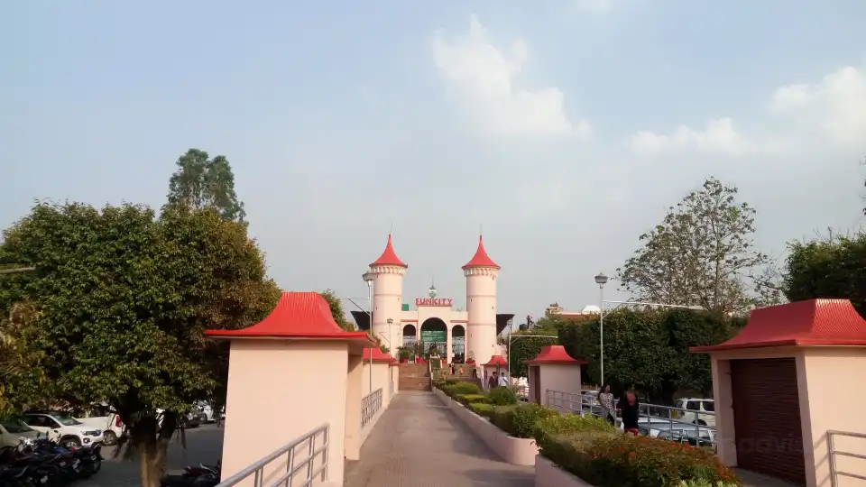 4_Fun City