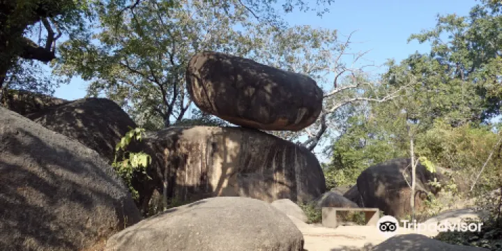 Balancing Rocks