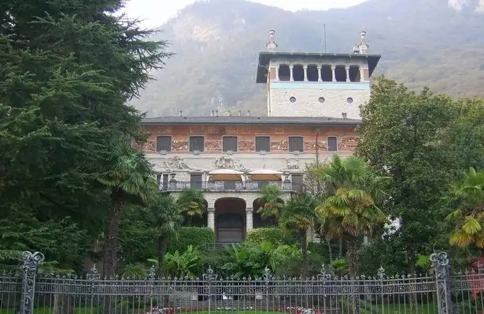 Hotel in zona Villa Surre