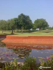 Aalloa Hills Resort & Golf Course