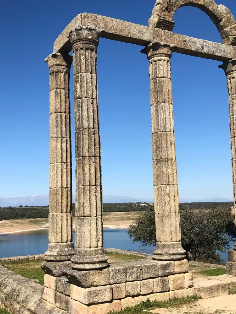 佩拉萊達－德拉馬塔住宿飯店