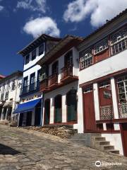 Biblioteca Antonio Torres (Casa do Muxarabie)