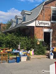 Sainte-Genevieve Flea Market