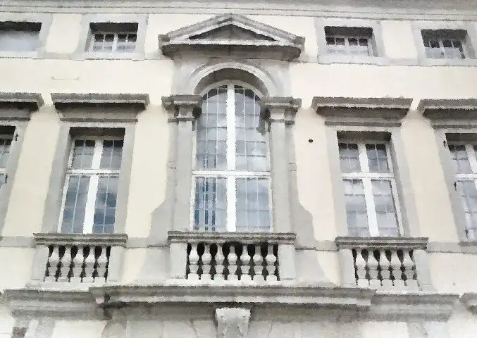 Hotel in zona Palazzo del Giudice-Rocchis