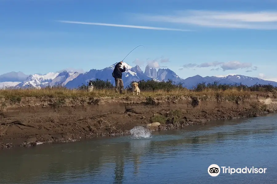 FLY FISHING DISTRICT