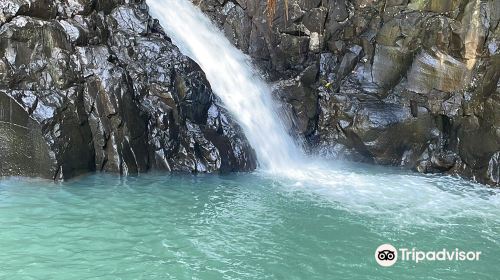 Cascade le Saut de L'Acomat