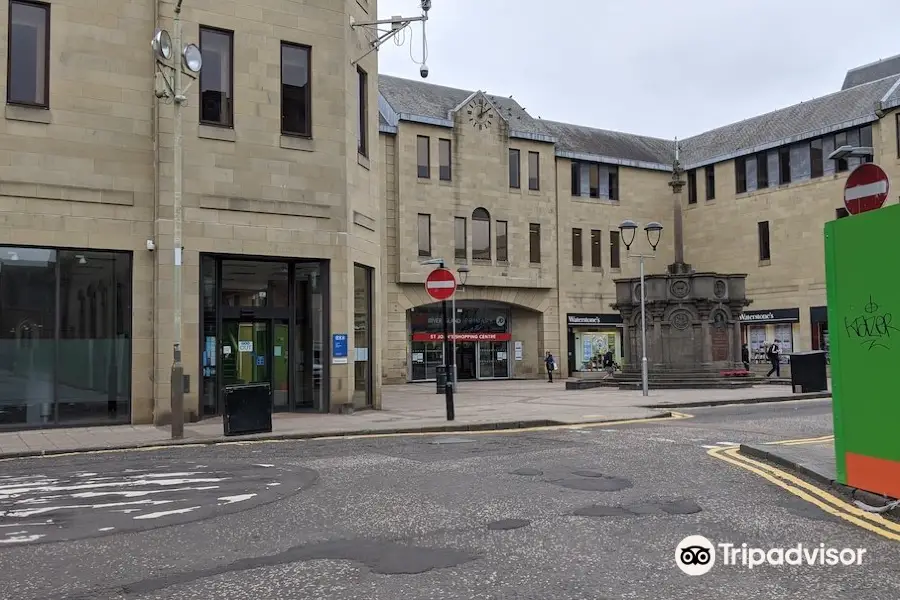 Mercat Cross and St John's Centre