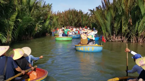 Hoi An Basket Boat