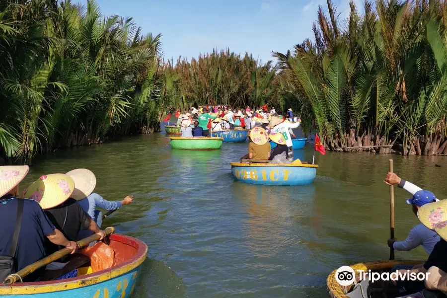 Hoi An Basket Boat