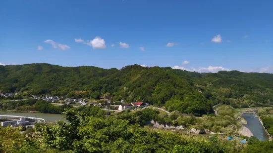 Komoro Castle Ruins ”KAIKOEN”