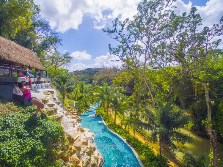 Hotels near Red Stripe Beach