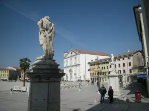 Main Square (Piazza Grande)
