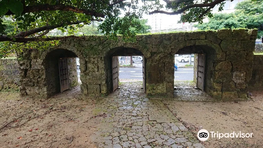 5_舊崇元寺石門