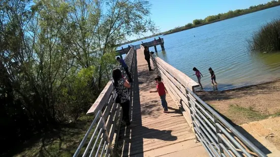 Lake Casa Blanca International State Park