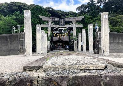 鳴無神社