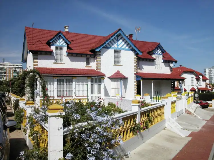 Hotel dekat Barrio Obrero Reina Victoria