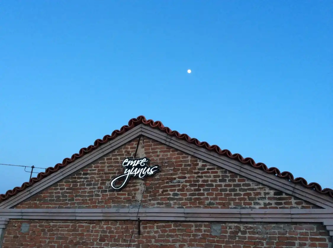 Hotels near Emreyunus Art Gallery & Cafe