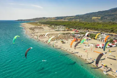 Hang Loose Beach - Surf Club House