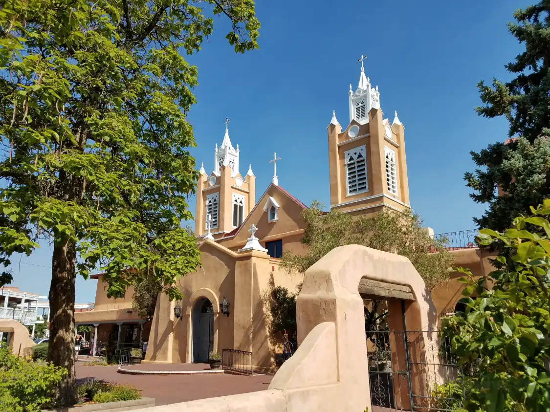 Отели рядом с достопримечательностью «San Felipe de Neri Church»