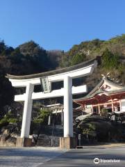 Meotogi Shrine Himenomiya