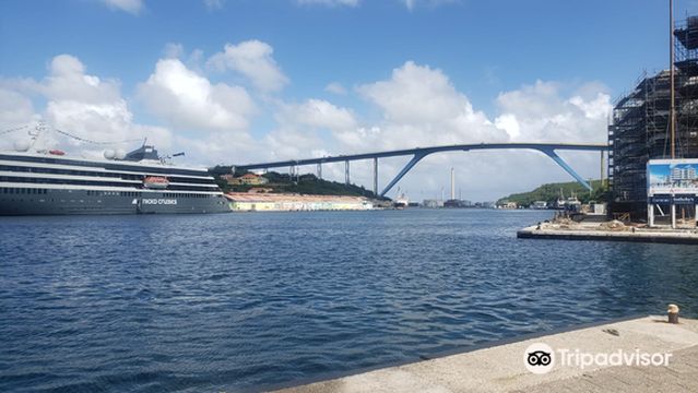 Queen Juliana Bridge