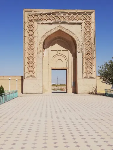 Karavan-Sarai Rabati Malik