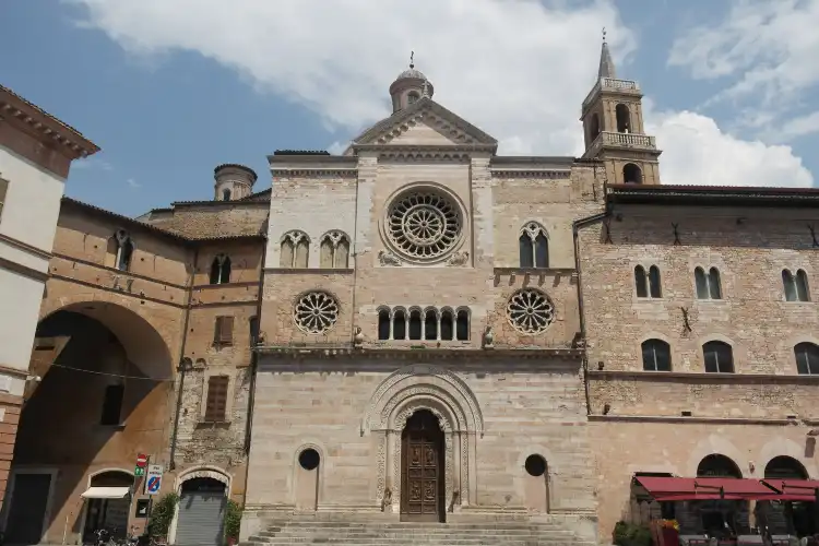 Hotels in der Nähe von Duomo San Feliciano
