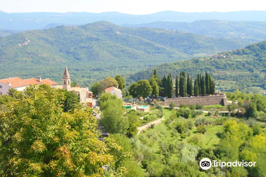 Motovun cemetery