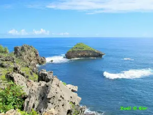 Pantai Nglambor
