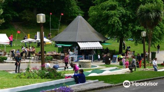 Val Cocherel Garden