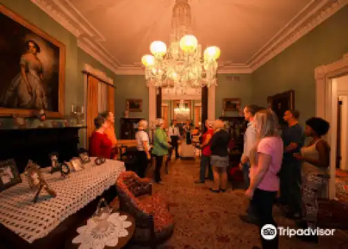 Ghosts & Gravestones Tour Savannah