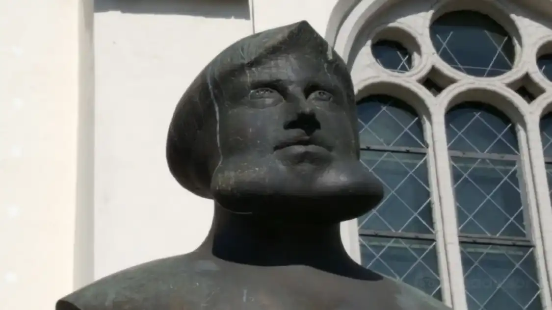 Hotels near Denkmal Ernst der Bekenner