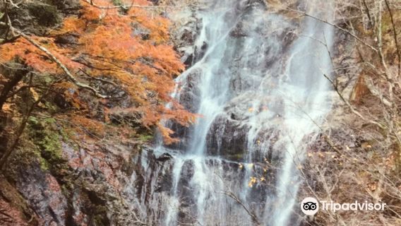 Shirataki Waterfall