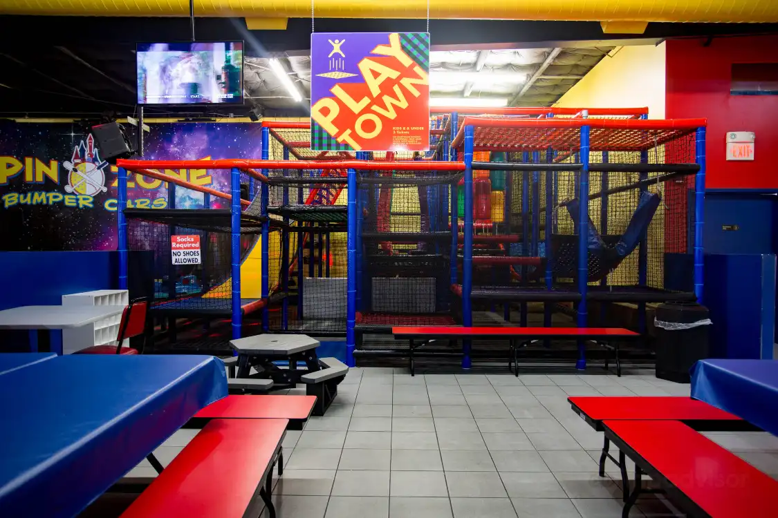 Hotels near Swing-A-Round Fun Town