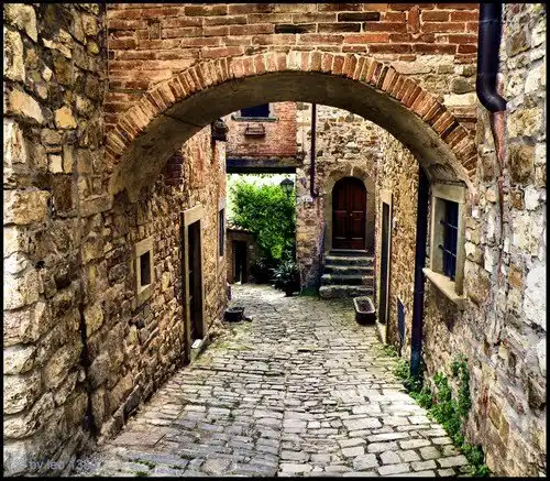 Hotels near Montefioralle